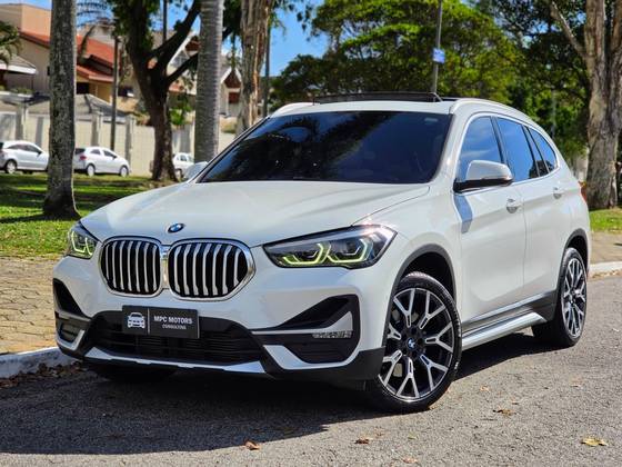 BMW X1 2.0 16V TURBO ACTIVEFLEX SDRIVE20I X-LINE PLUS 4P AUTOMÁTICO